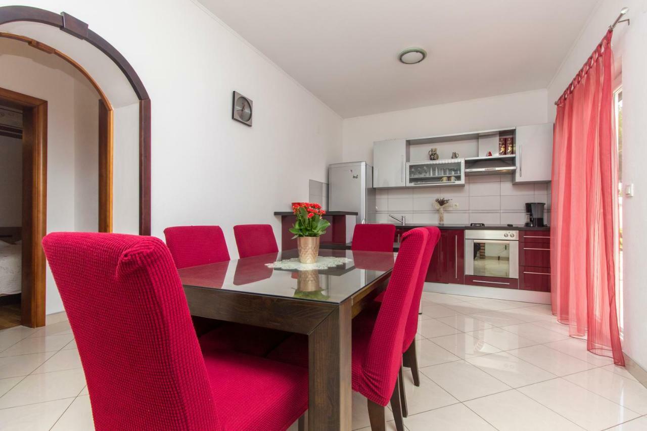 ברודאריצה Villa Bozena מראה חיצוני תמונה